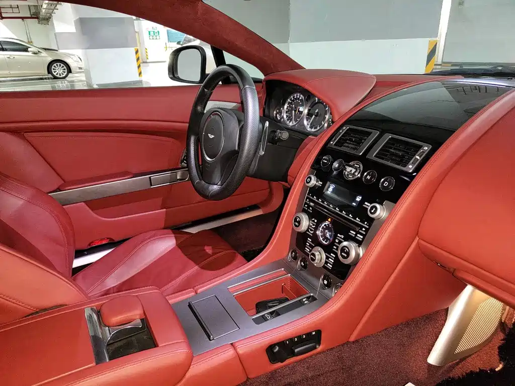 V8 Vantage 4.7 L Sportshift Coupe