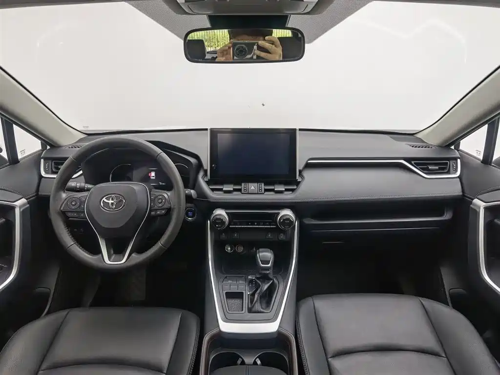 RAV4 2.0 L CVT 2 WD Style Plus