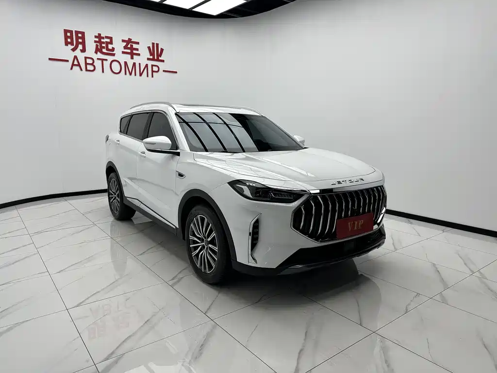 Jetour X70 PLUS 1.5 T DCT Brave PLUS 5-seat