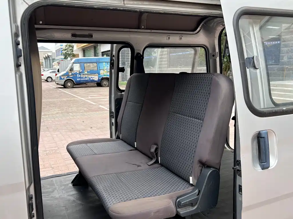 Wuling Zhiguang 1.2 L Utility LSI