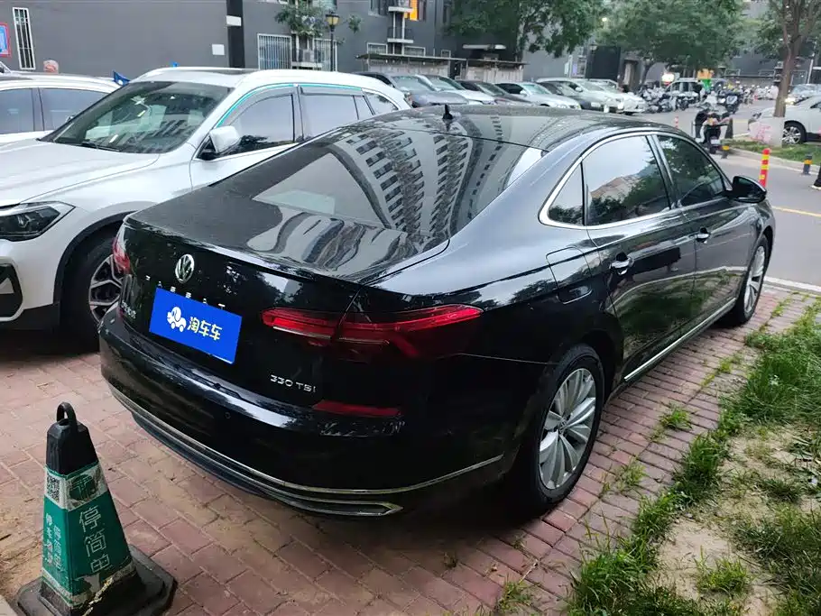 Passat 330 TSI Elite CN-VI