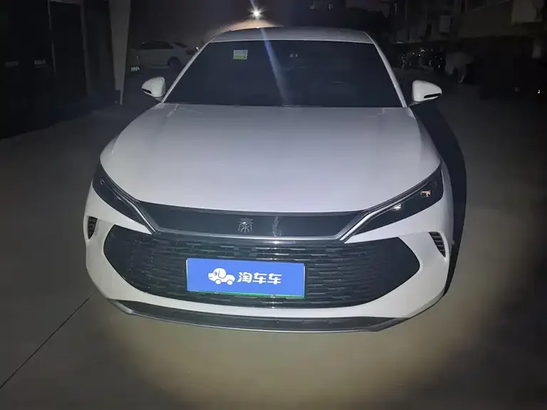 BYD Qin L DM-i 80 KM Leading