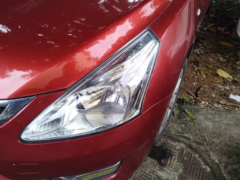 Tiida 1.6 L CVT Luxury