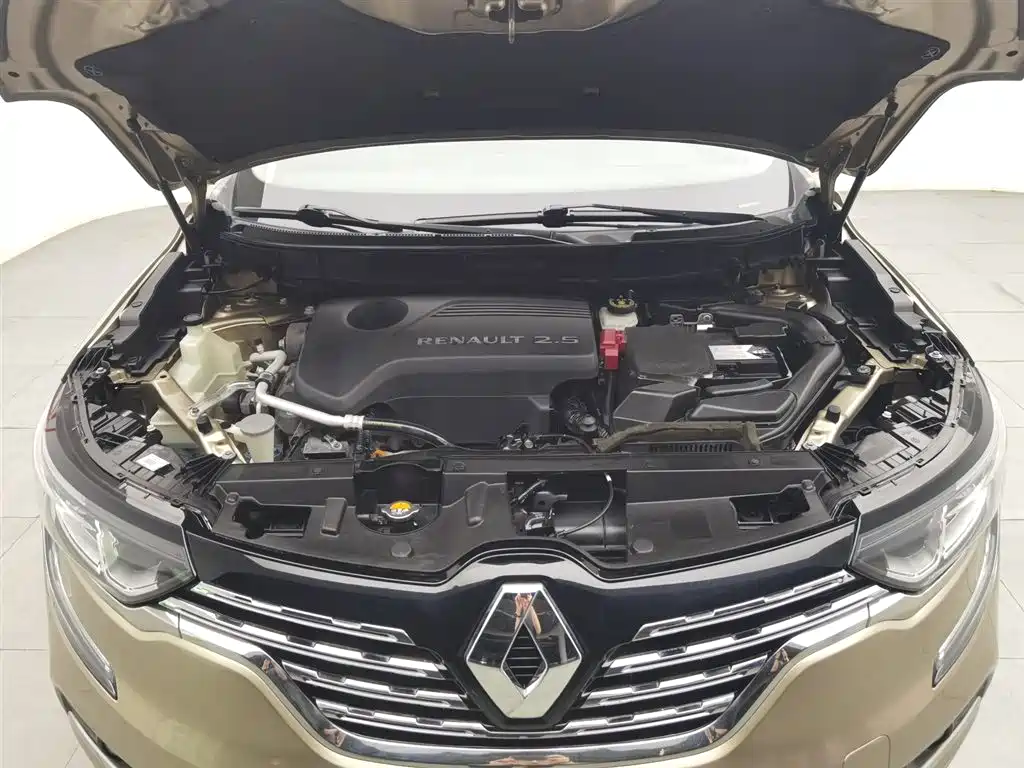 Koleos 2.5 L 4 WD Supreme