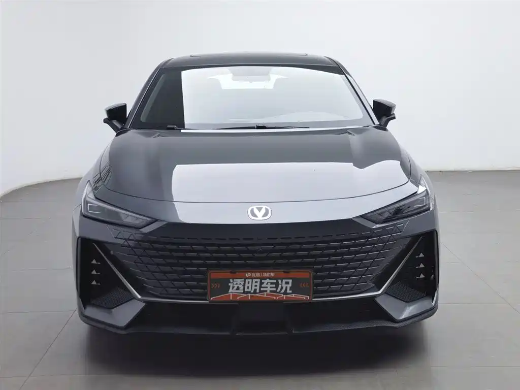 Changan UNI-V 1.5 T Premium