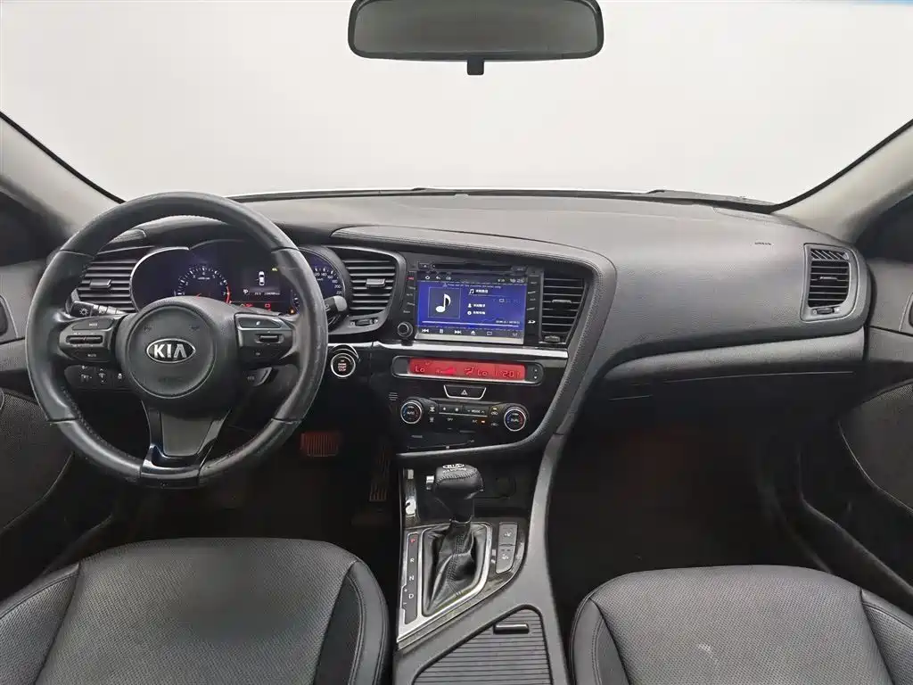 Kia K5 2.0 L Auto Luxury
