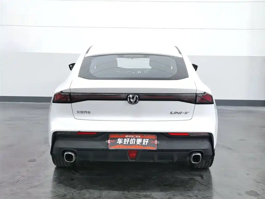 Changan UNI-V 1.5 T Outstanding