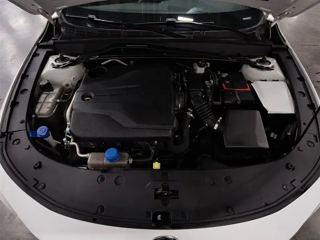 Changan UNI-V 1.5 T Outstanding