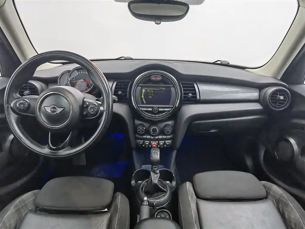 MINI 1.5 T COOPER Fun 5-door
