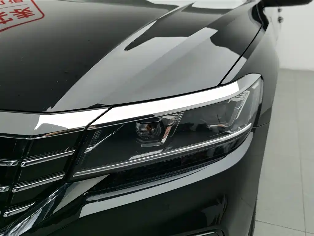 Passat 330 TSI Elite CN-VI