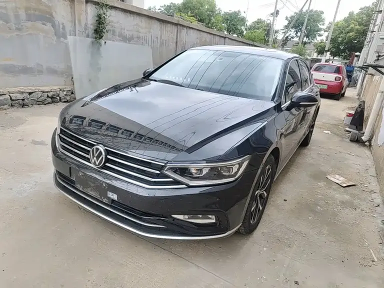 Volkswagen Magotan 280 TSI DSG Comfort