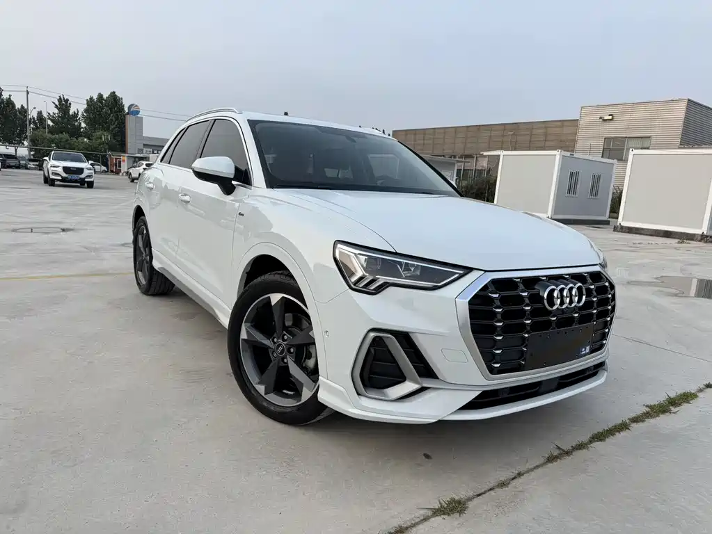 Audi Q3 35 TFSI Fashion Dynamic
