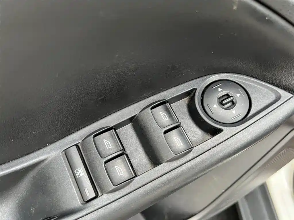 Focus Hatchback 1.6 L Auto Comfort