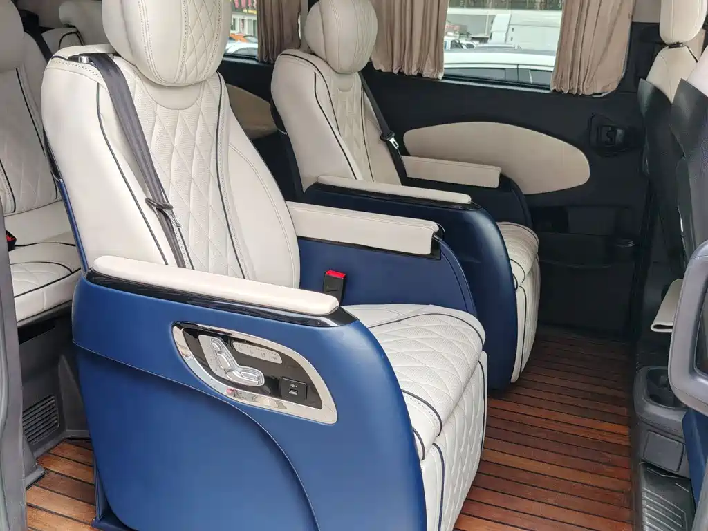 Tourneo 2.0 T Auto Elite CN-VI