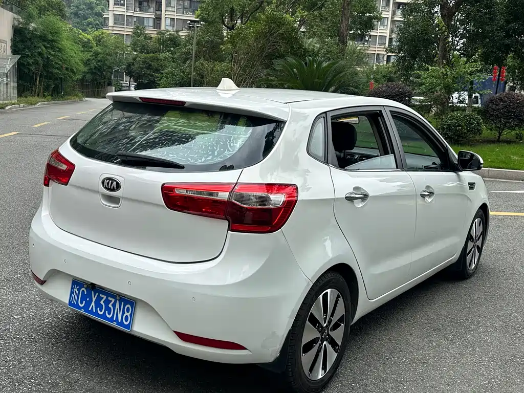 Kia K2 Hatchback 1.6 L AT Premium