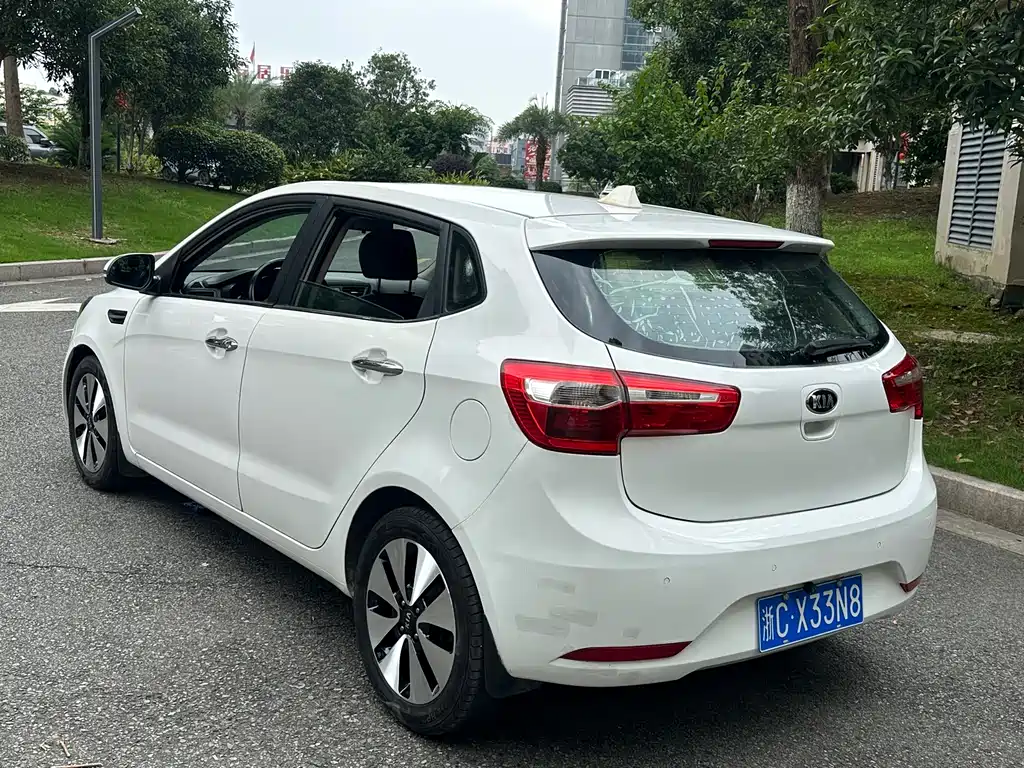 Kia K2 Hatchback 1.6 L AT Premium