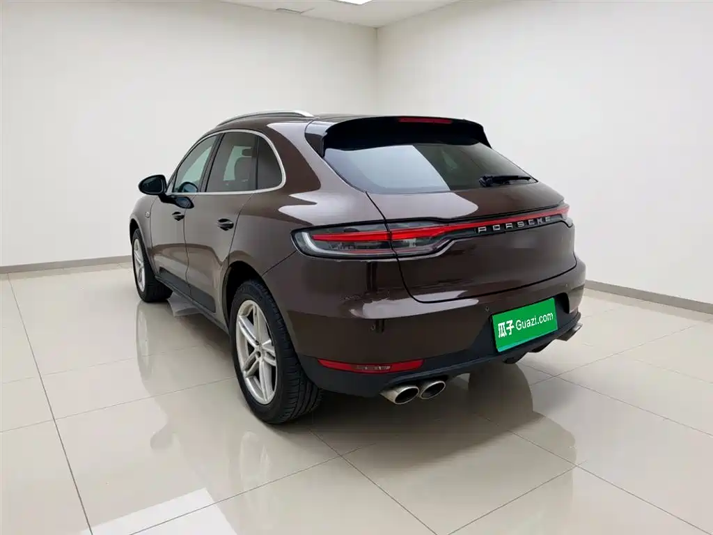 Macan Macan 2.0 T