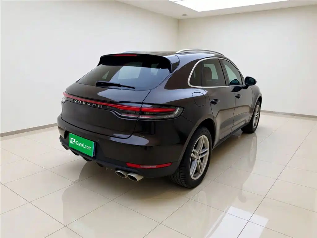 Macan Macan 2.0 T