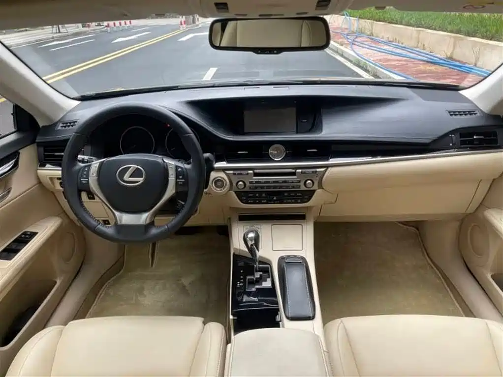 Lexus ES 250 Elite