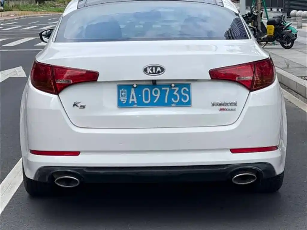 Kia K5 起亚K5 2012款 2.0 L 自动Premium