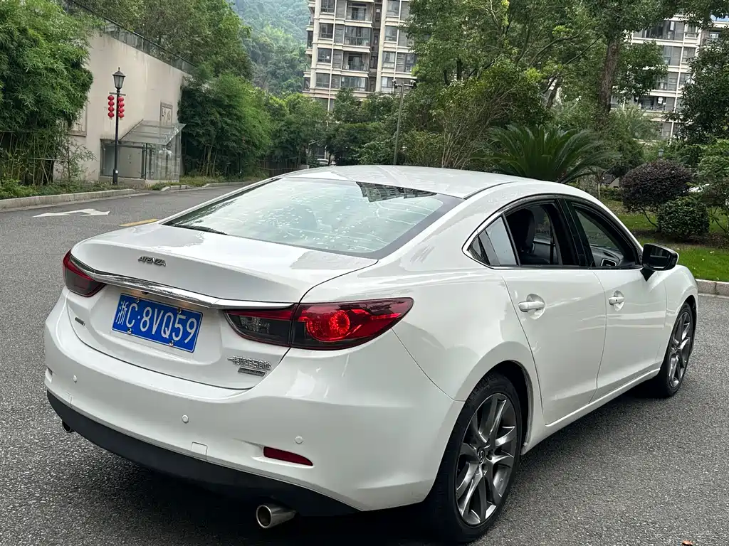 Atenza 2.5 L Blue Sky Supreme