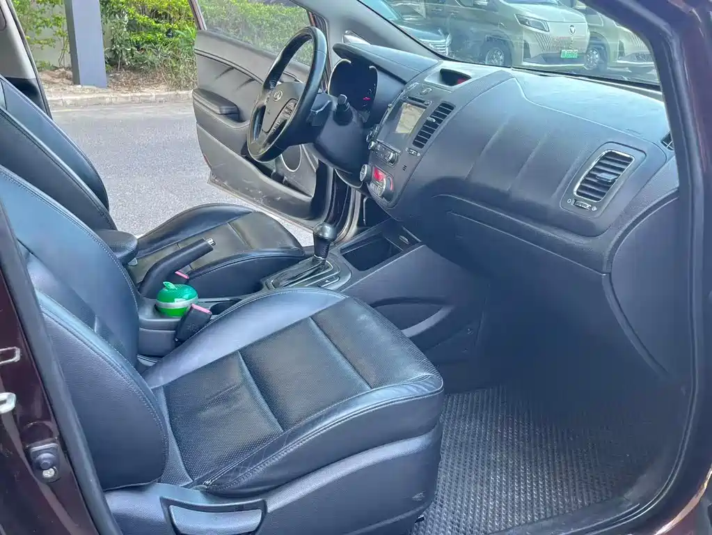 Kia K3 1.6 L Auto Premium