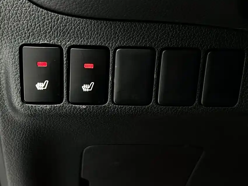 Outlander Facelift 2.0 L 2 WD Smooth Travel 5-seat