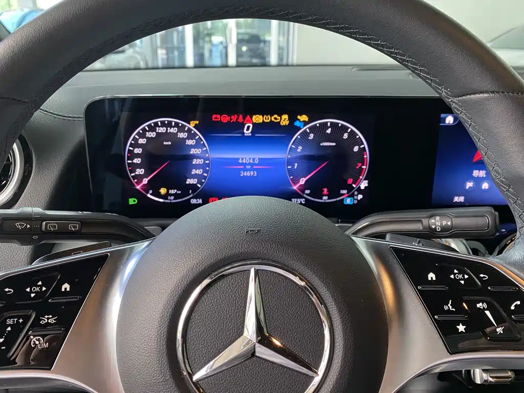Mercedes-Benz GLB GLB 200 Dynamic