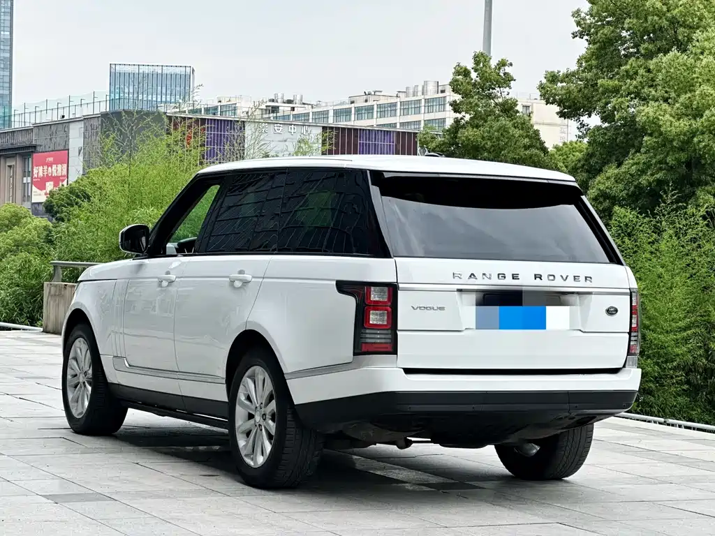 Range Rover 3.0 SC V6 Vogue