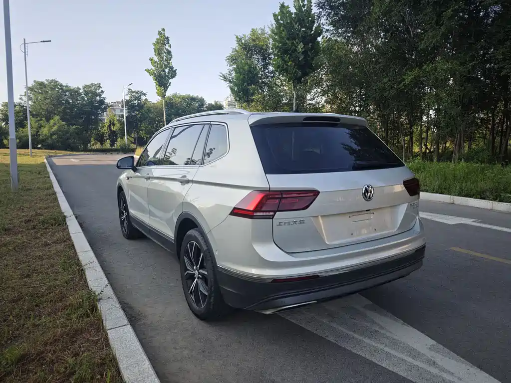Tiguan L Facelift 380 TSI Auto 4 WD Flagship