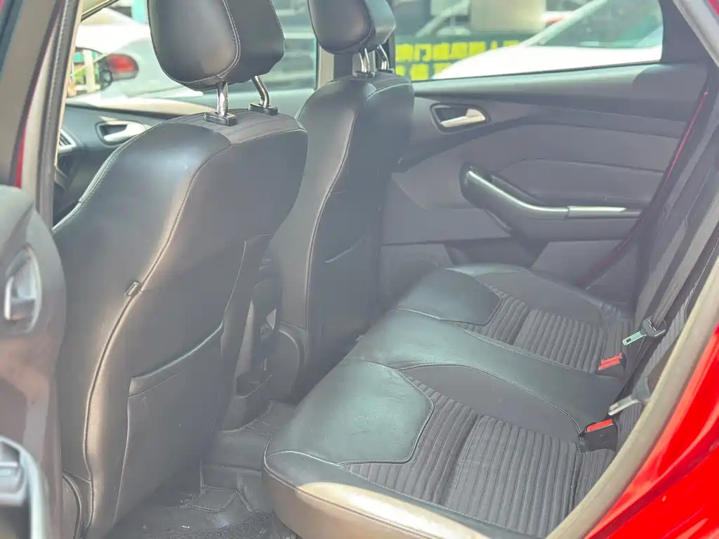 Focus Sedan 1.6 L Auto Style