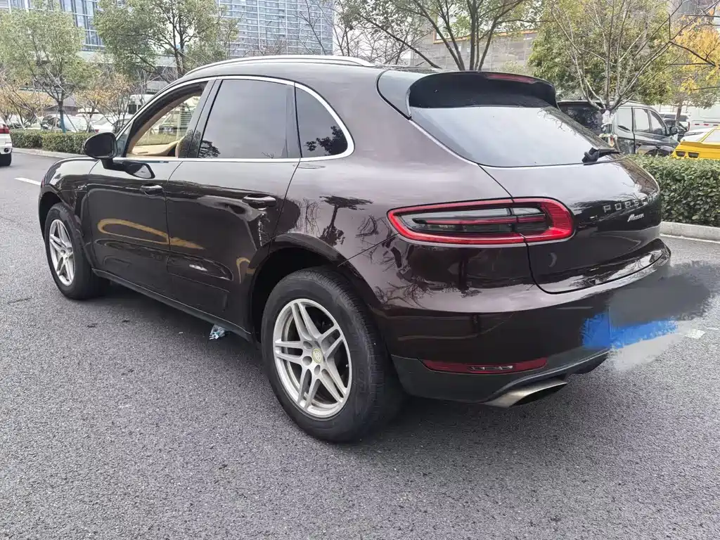 Macan Macan 2.0 T