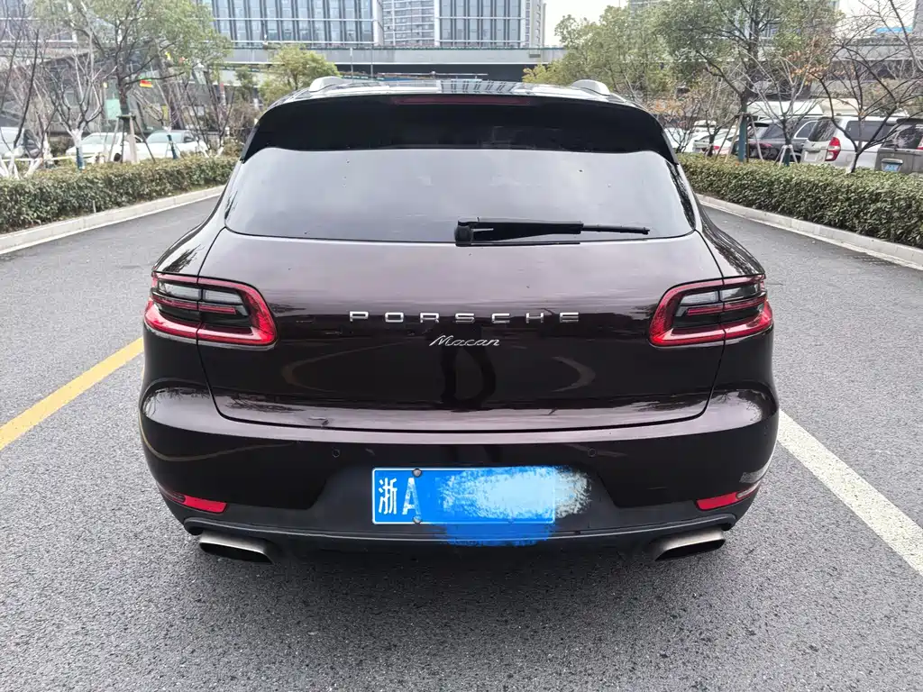 Macan Macan 2.0 T