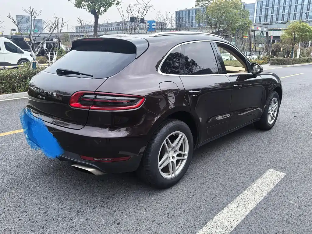 Macan Macan 2.0 T