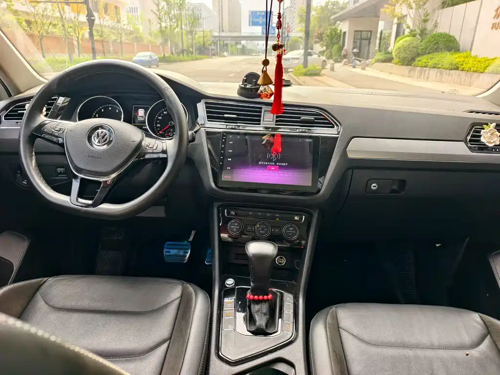 Tiguan L 330 TSI Auto 2 WD Panoramic Comfort CN-VI