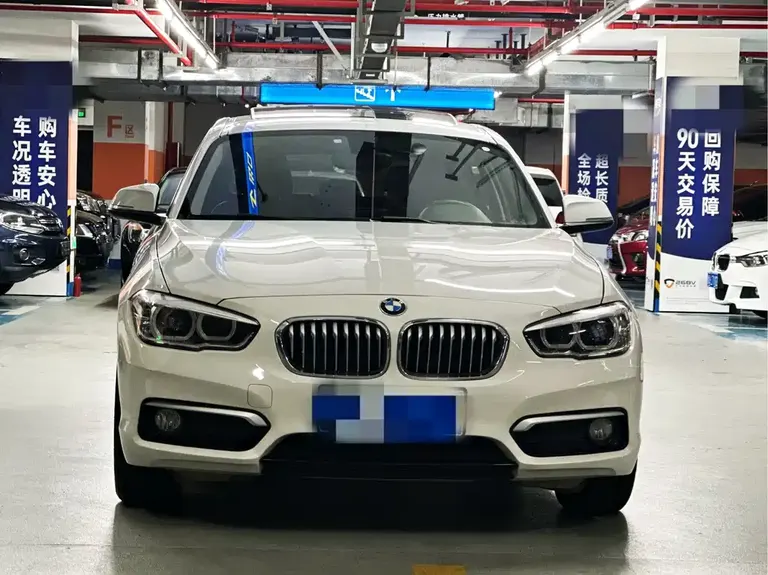 BMW 1 Series (Import) 118 i Urban Design Package