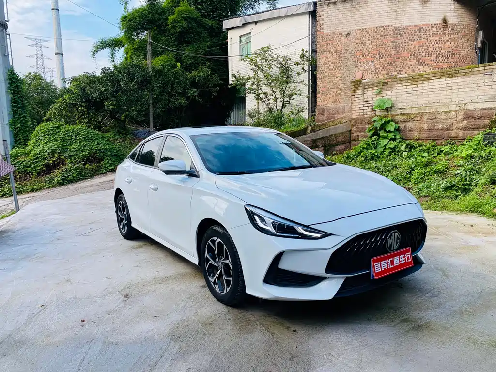 MG5 180 DVVT CVT Youth Luxury