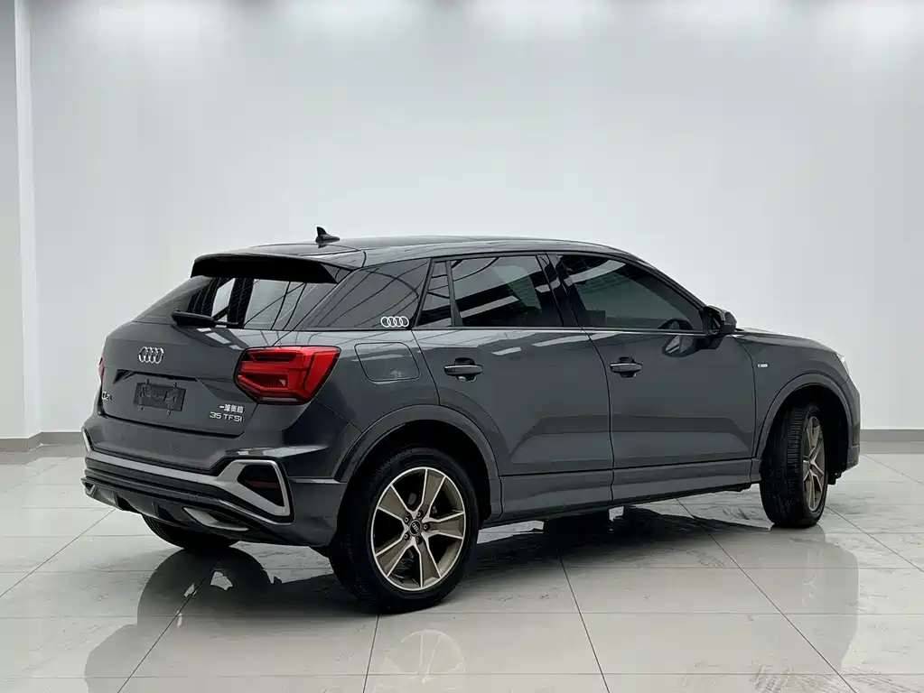 Audi Q2 L 35 TFSI Fashion Dynamic