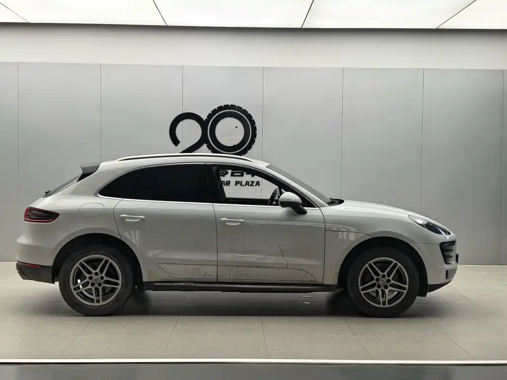 Macan Macan 2.0 T