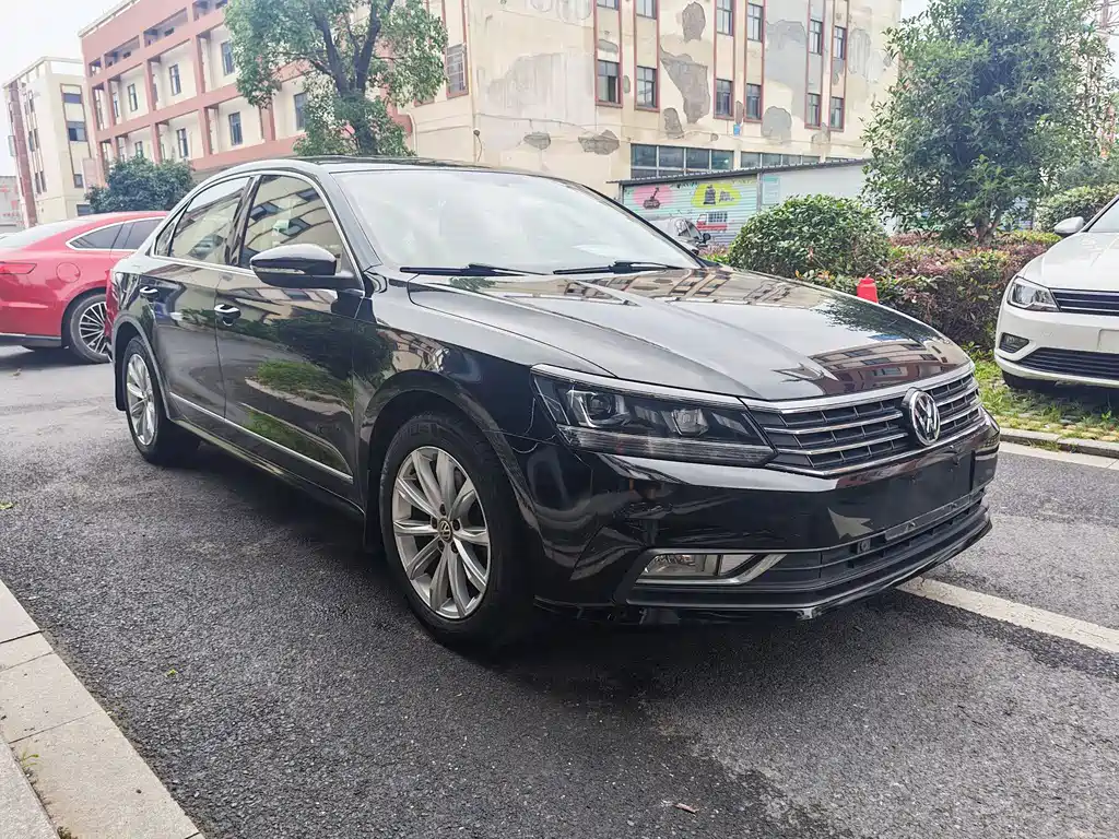 Passat 330 TSI DSG Honored