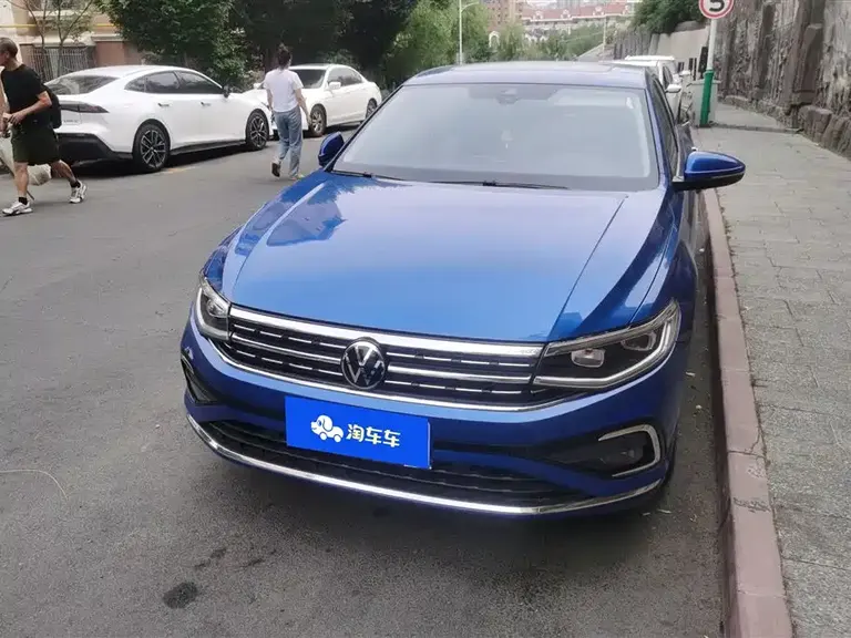 Volkswagen Bora 200 TSI DSG Smart Travel PRO
