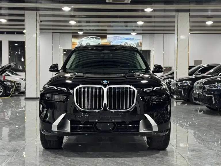 BMW X7 xDrive40 i Leading Luxury Package