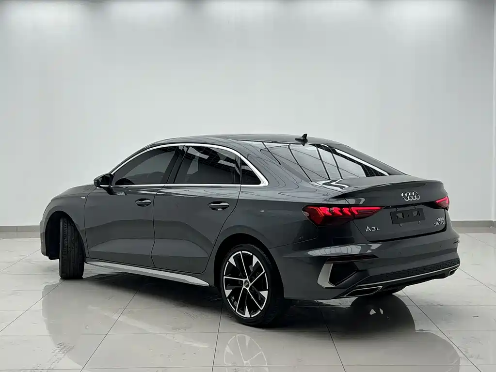 Audi A3 Facelift A3 L Limousine 35 TFSI Fashion Sport
