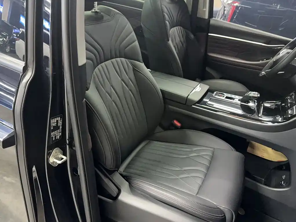 GAC Trumpchi M8 Master Series 400 T Distinguished