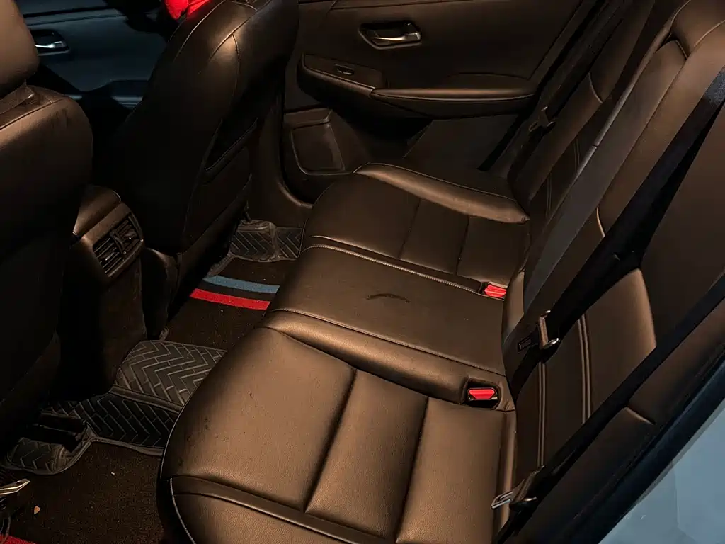 Sylphy 1.6 L XL CVT Joy
