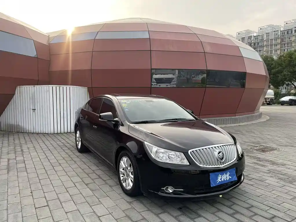 LaCrosse 2.4 L SIDI Graceful