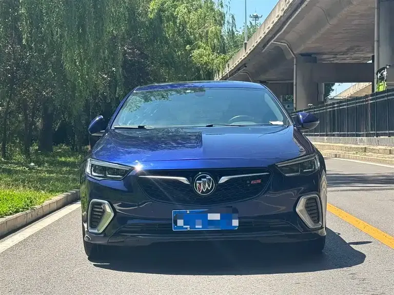 Buick Regal GS 28 T Elite CN-VI