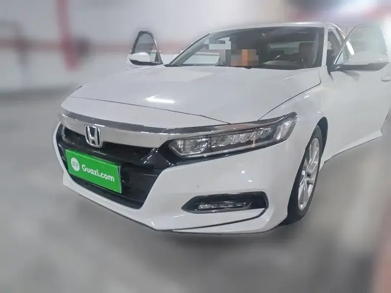 Honda Accord 260 TURBO Elite CN-V