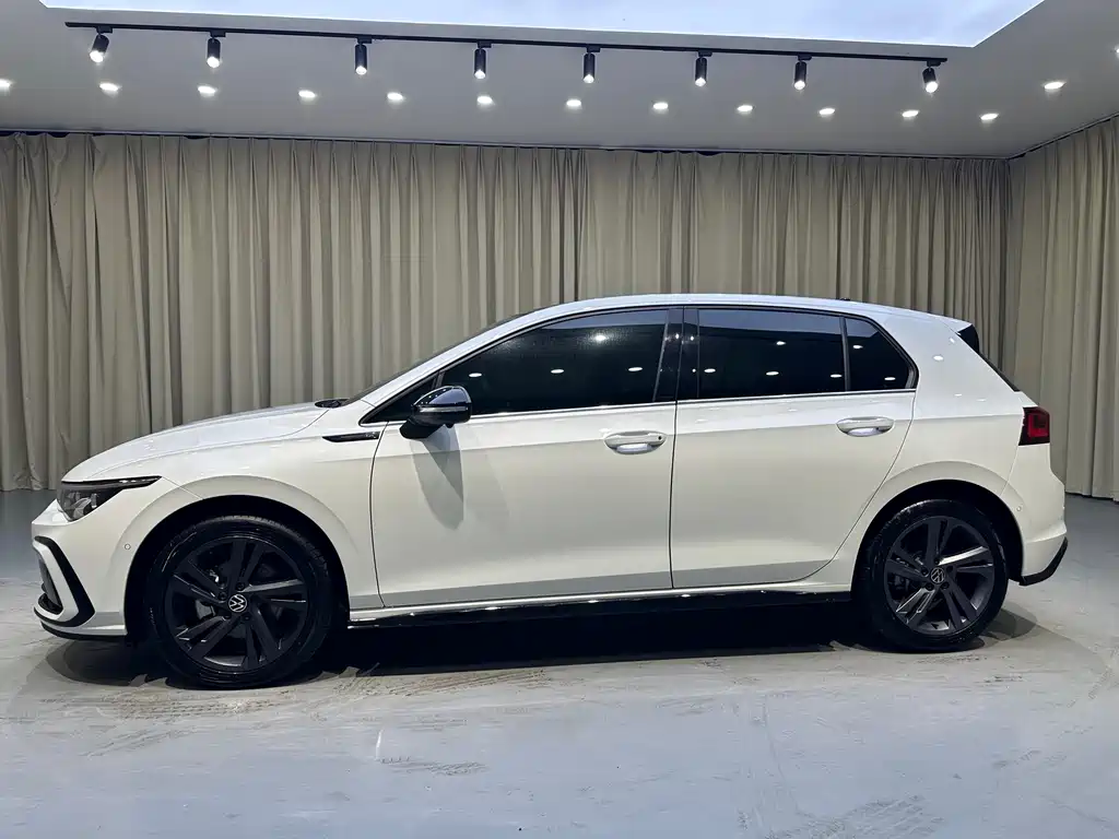 Golf 280 TSI DSG R-Line