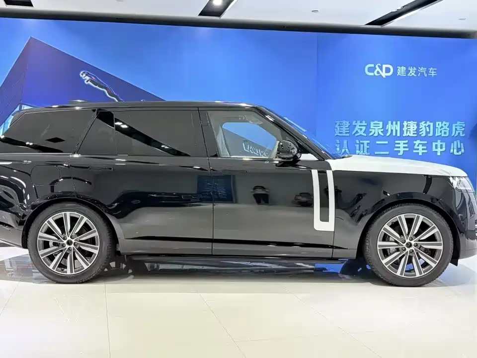 Range Rover 3.0 L6 400 PS Genesis Extended